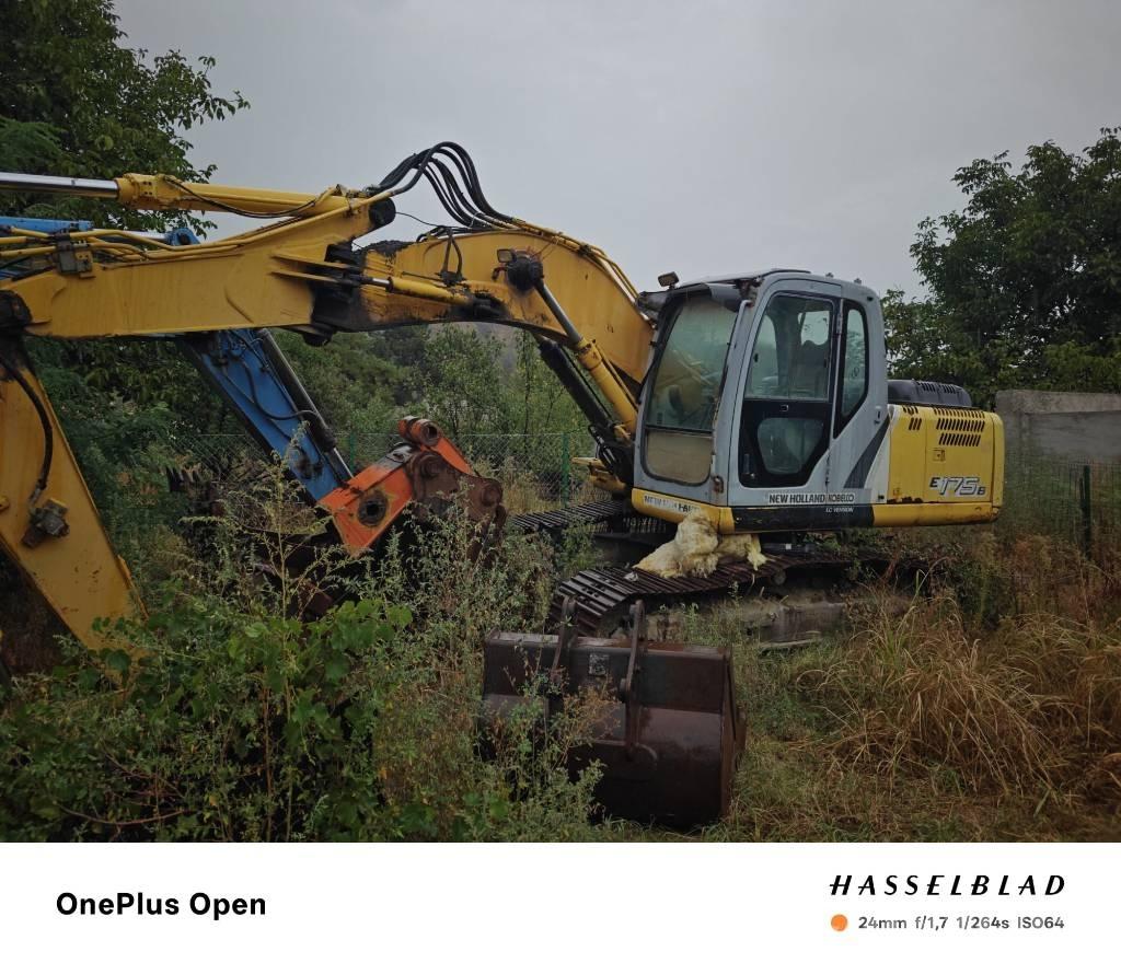 New Holland E 175 B Boom I dipper ruke