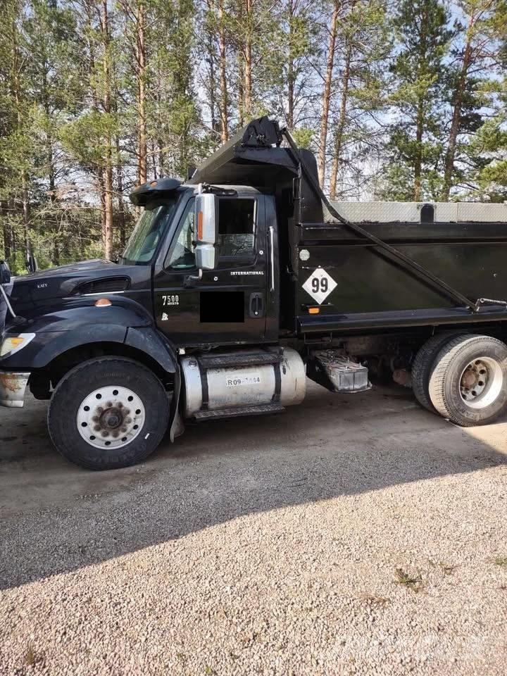 International 7500 Kiper kamioni