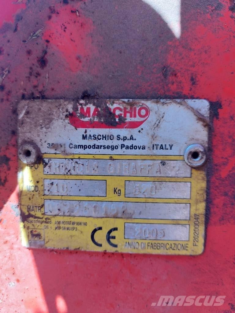 Maschio Giraffa 210 Kosilice za pašnjak