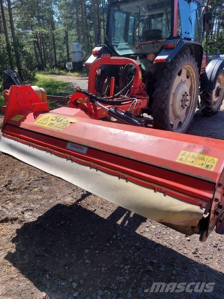 Maschio Giraffa 210 Kosilice za pašnjak