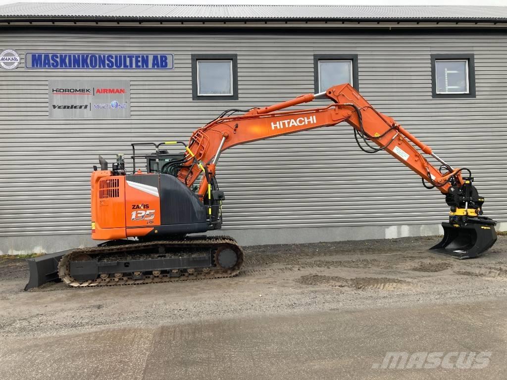 Hitachi ZX 135 US-7 Bageri gusjeničari