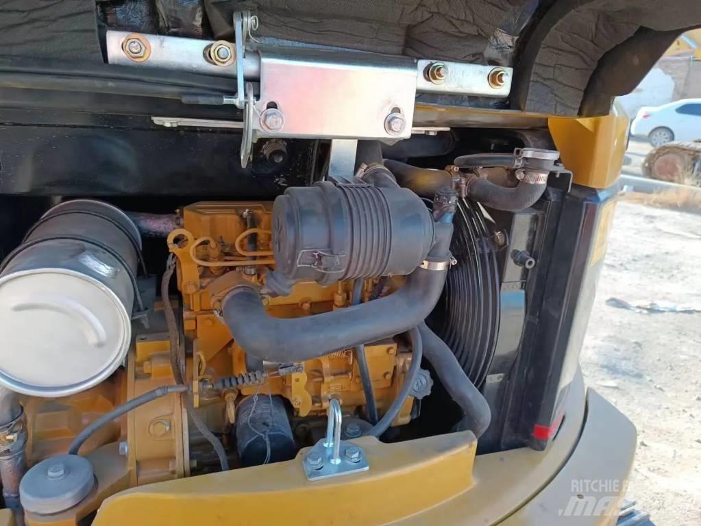 CAT 303 CR Mini bageri <7t