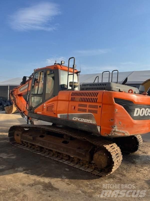 Doosan DX 225 LC-5 Bageri gusjeničari