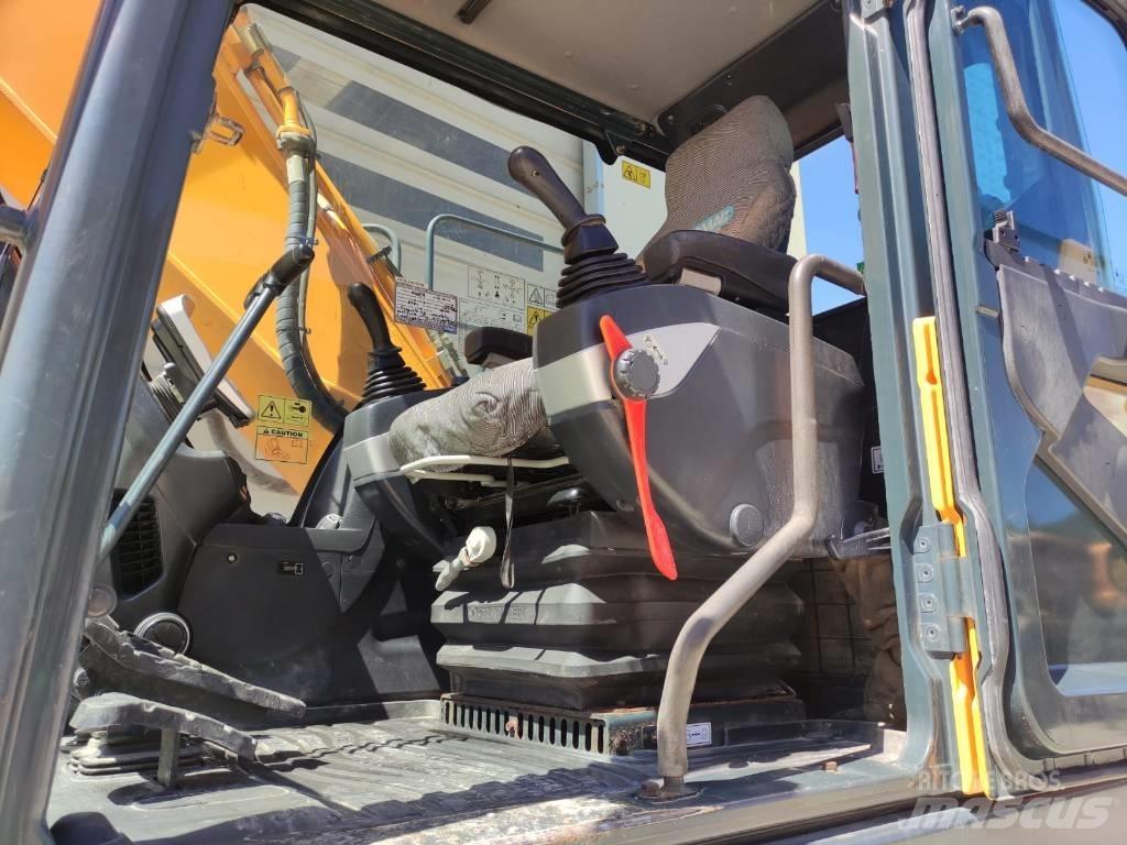 Hyundai HX 220 Bageri gusjeničari