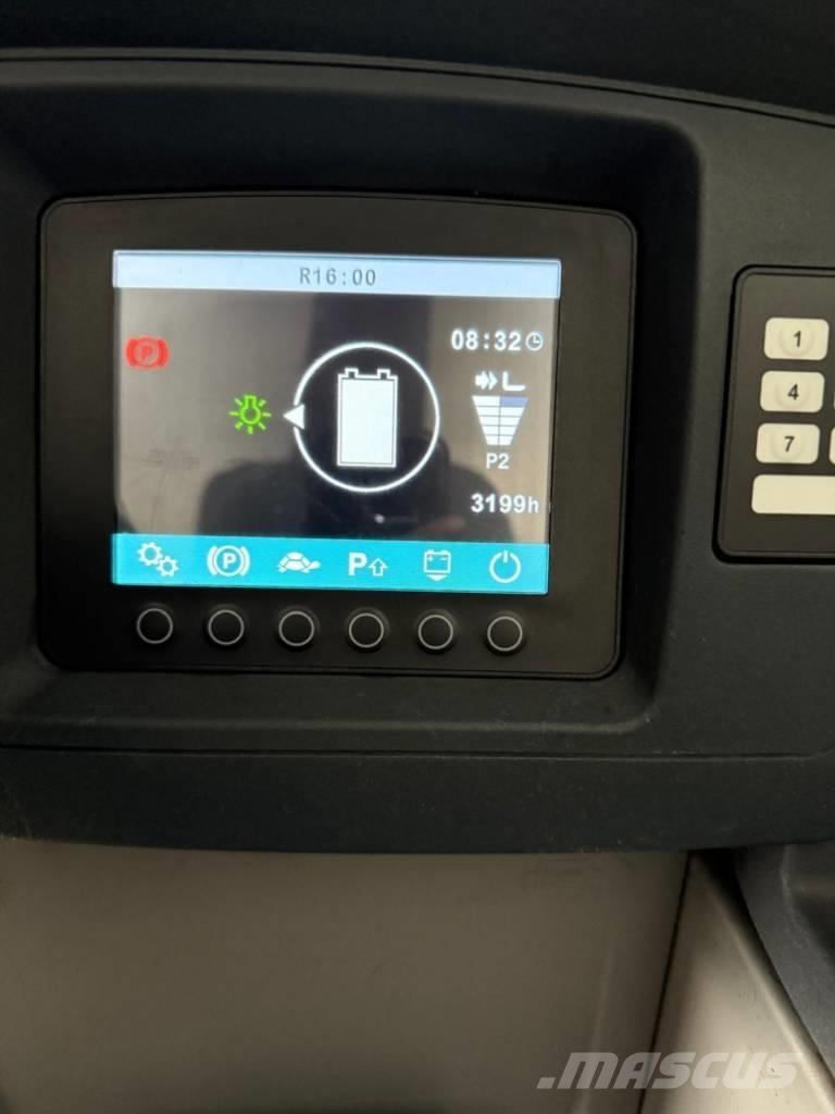  Reachtruck ETM214 Električni viličari