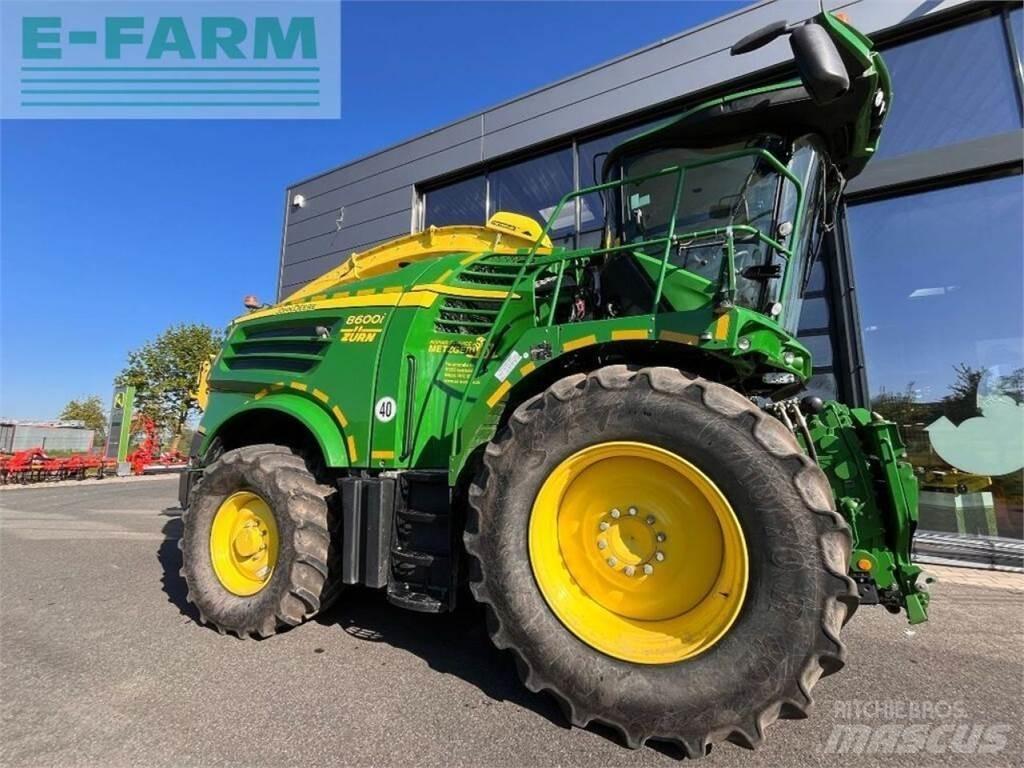 John Deere 8600 Strojevi za krmu na vlastiti pogon