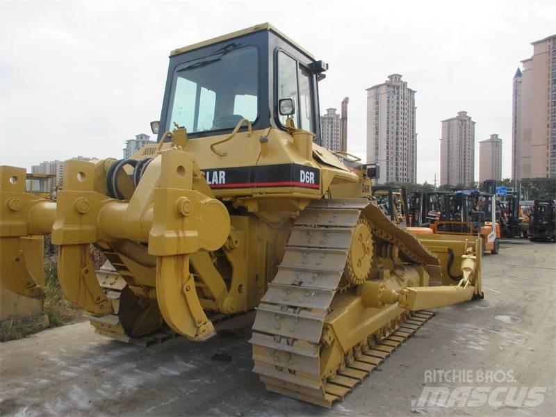 CAT D6R Buldožeri gusjeničari