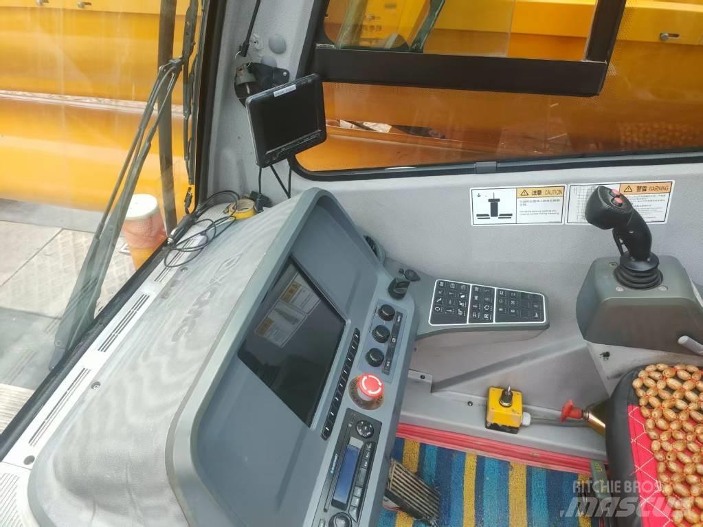 XCMG XCT 130 Rabljene dizalice za težak teren