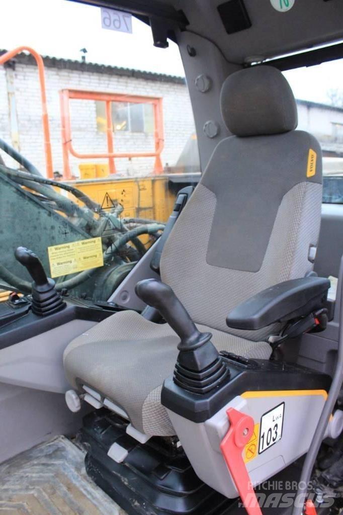 Volvo EC 220 E Bageri gusjeničari