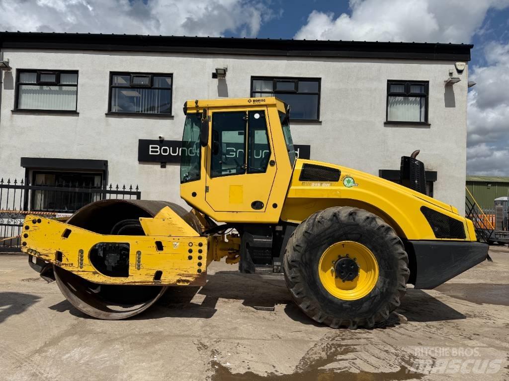 Bomag 213 DH-4i Valjci sa jednim bubnjem