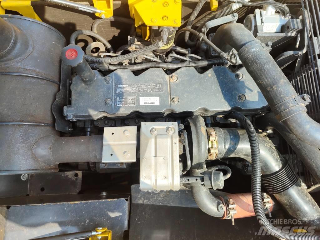 Komatsu PC 220 LC Bageri gusjeničari