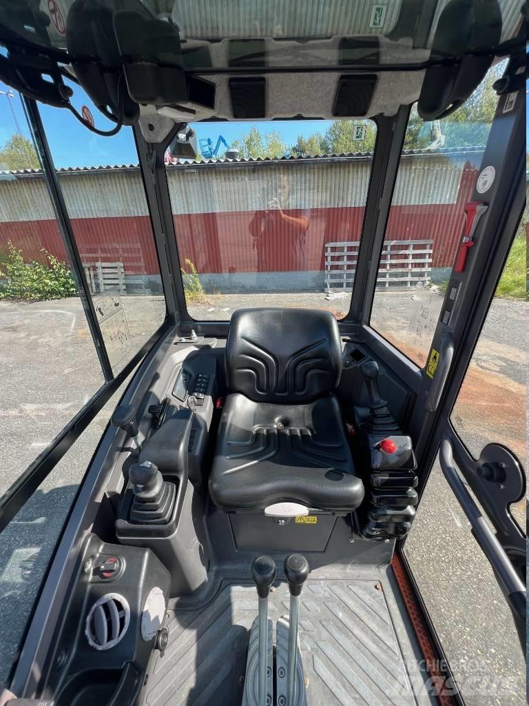 Volvo EC 18 E Mini bageri <7t