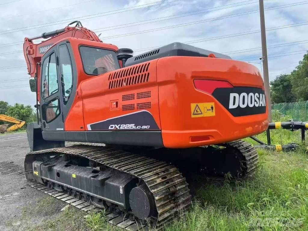 Doosan DX 225LC-9C Bageri gusjeničari