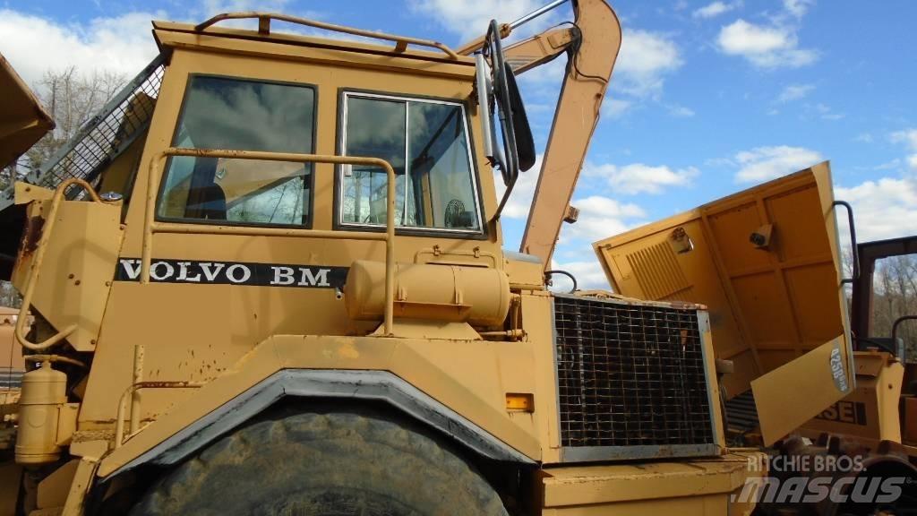 Volvo A 25 B Terenski viličar