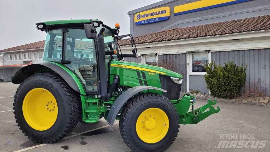 John Deere 5125 R Traktori