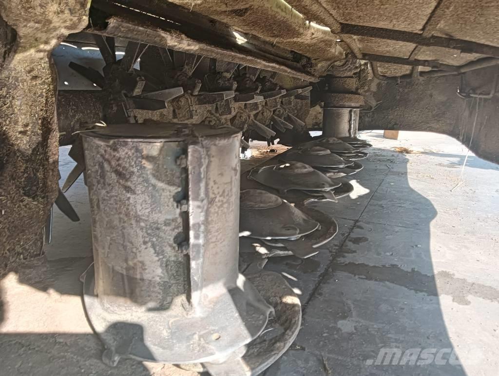 CLAAS Disco 2700 C Uređaji za kosilice