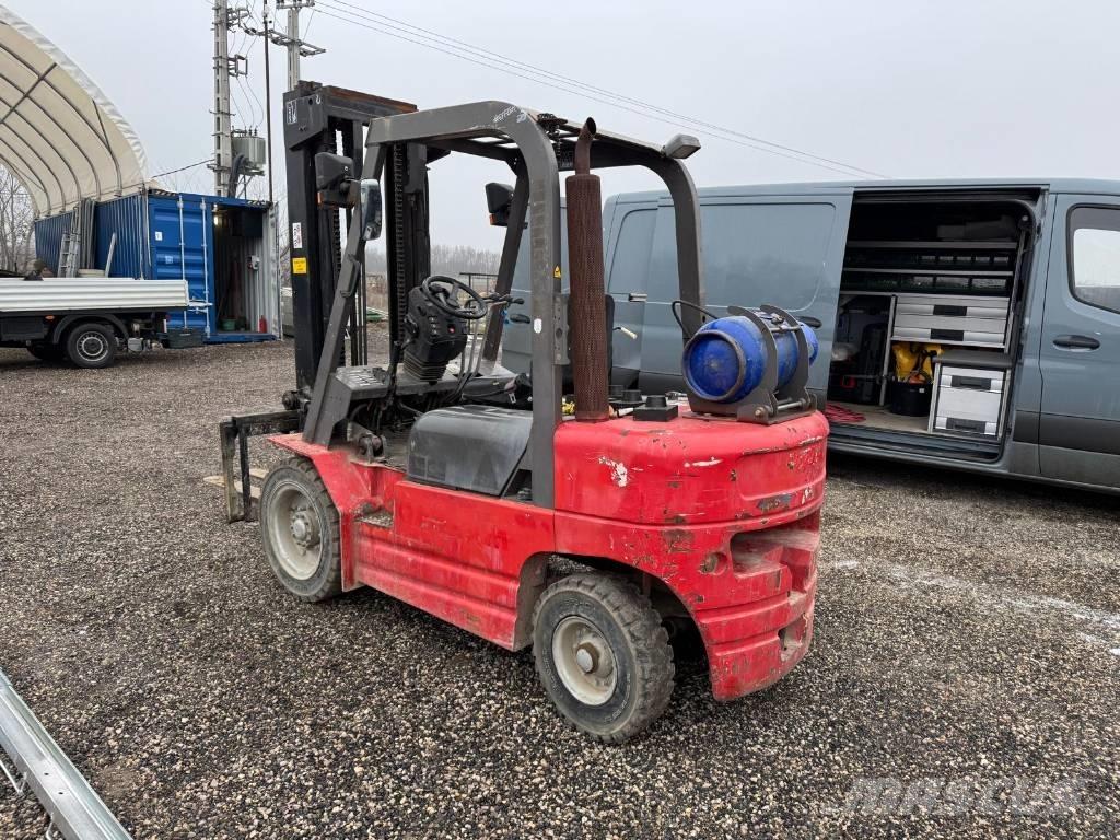 Manitou CG 30 P Plinski viličari