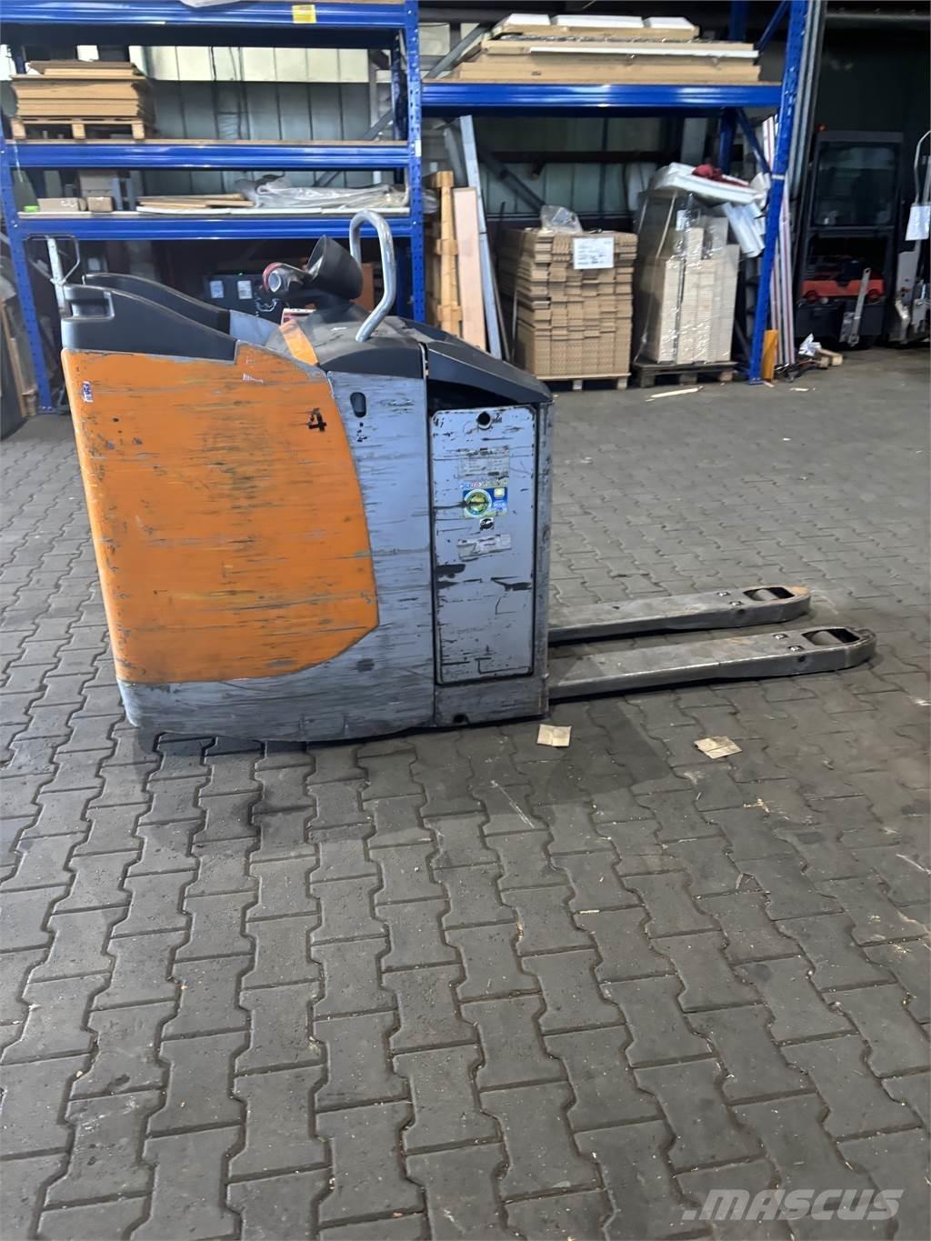 Still EXU-S22 Ručni električni viličar