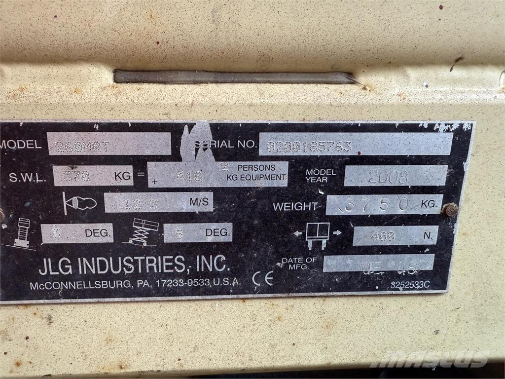 JLG 260 MRT Škaraste platforme