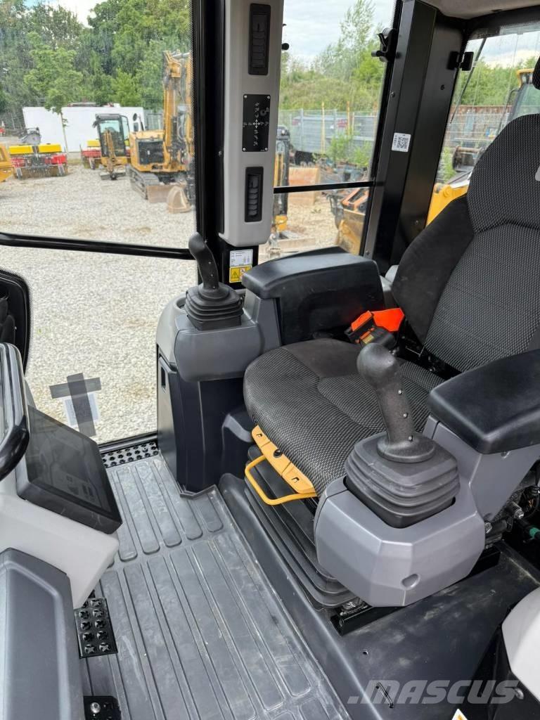 CAT 953 Utovarivači gusjeničari
