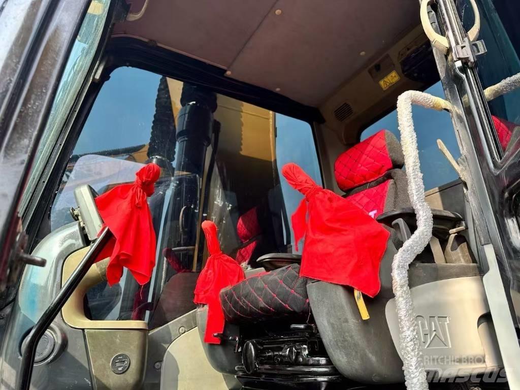 CAT 320 D Bageri gusjeničari