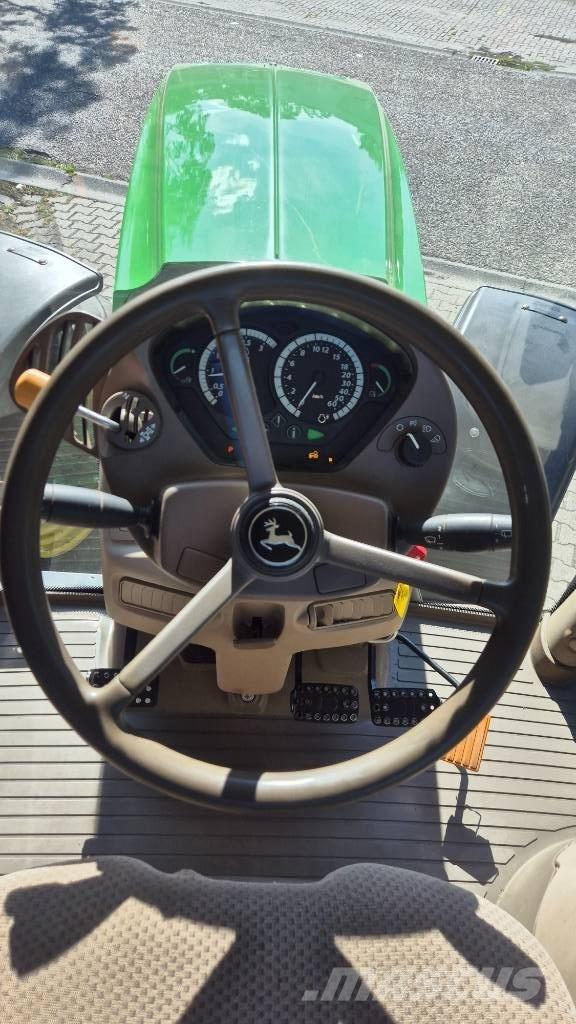John Deere 6190 R Traktori