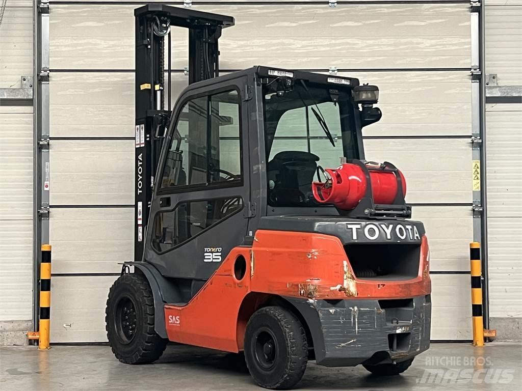 Toyota 8FGJF35 Plinski viličari