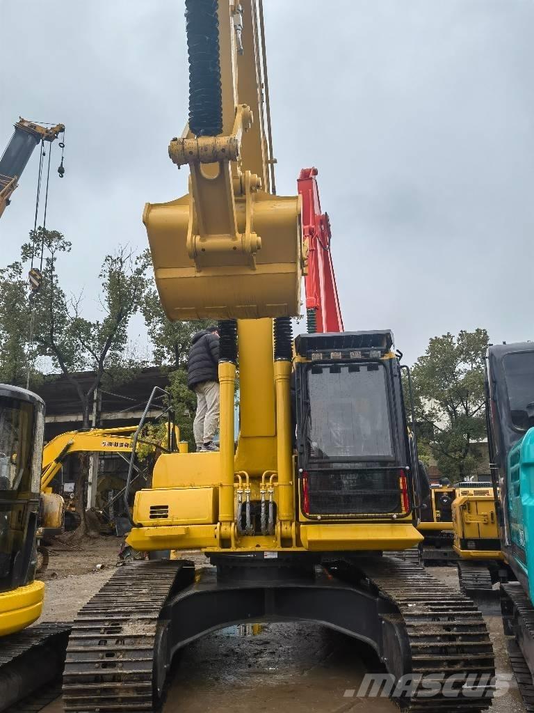 Komatsu PC 220-8 Bageri gusjeničari