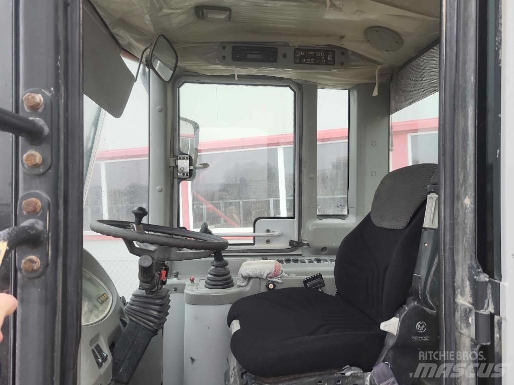 Hyundai HL 740-7 A Utovarivači na kotačima