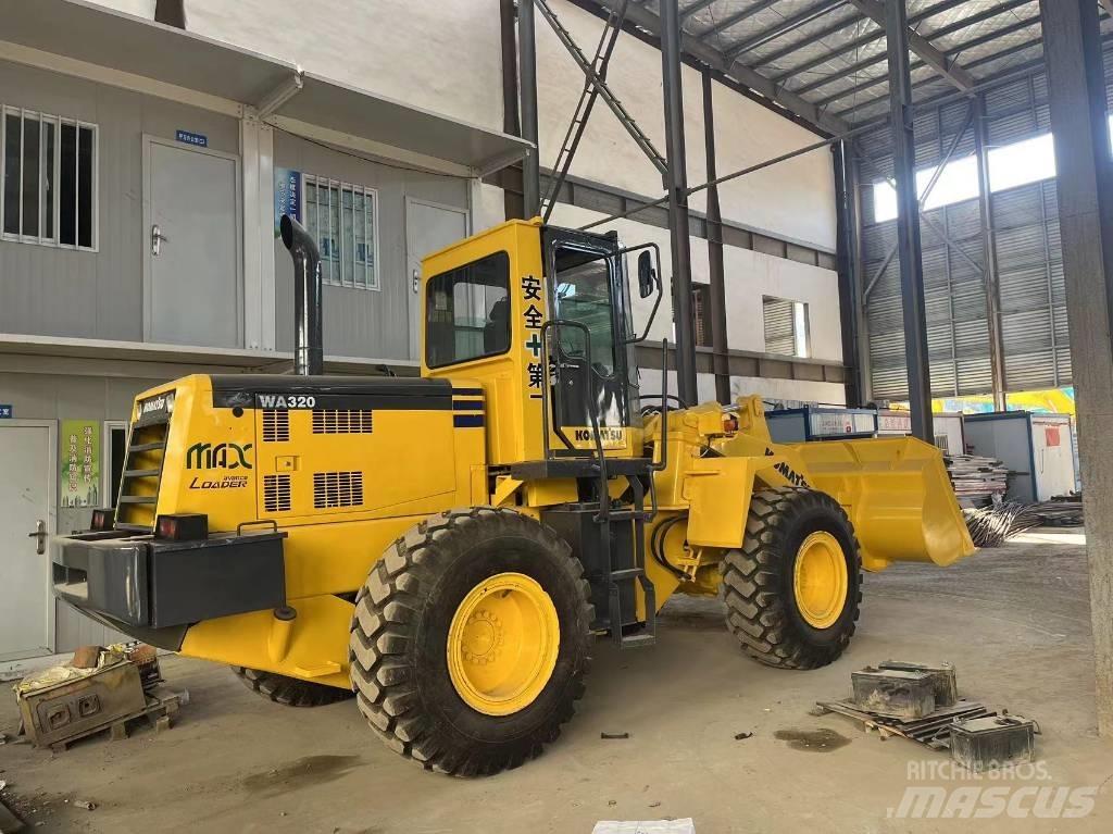 Komatsu WA 320-3 Utovarivači na kotačima