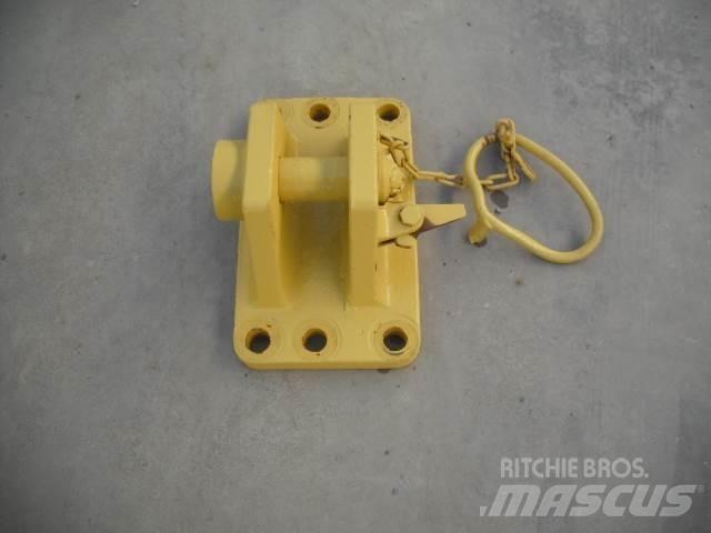 Komatsu D65EX PX Buldožeri gusjeničari