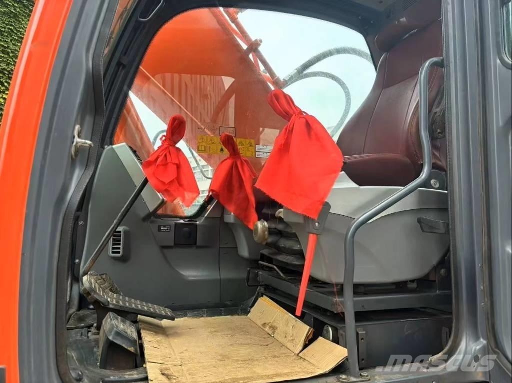 Doosan DX 225 LC Bageri gusjeničari