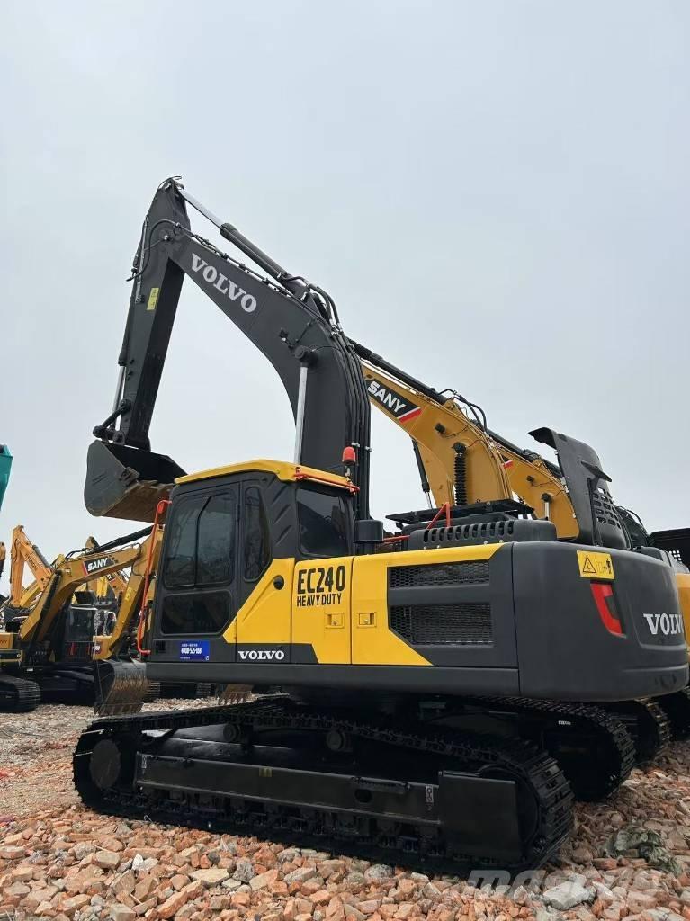 Volvo EC 240 Bageri gusjeničari