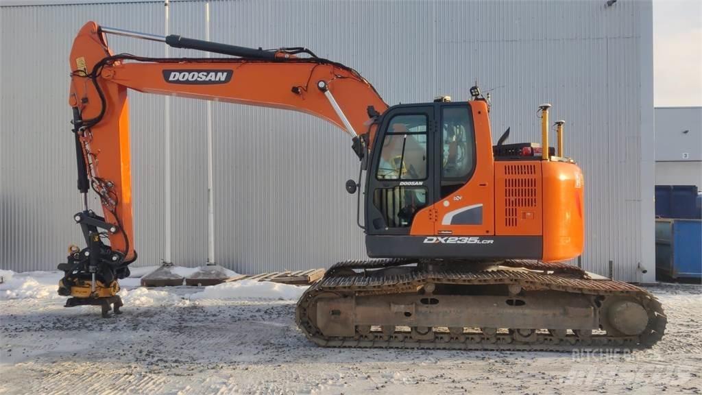 Doosan DX235LCR-5 Bageri gusjeničari