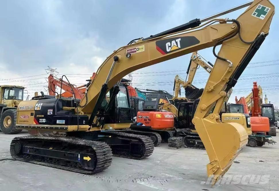 CAT 323 D Bageri gusjeničari