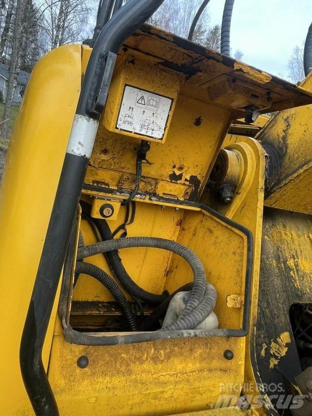 JCB JS 200 LC Bageri gusjeničari