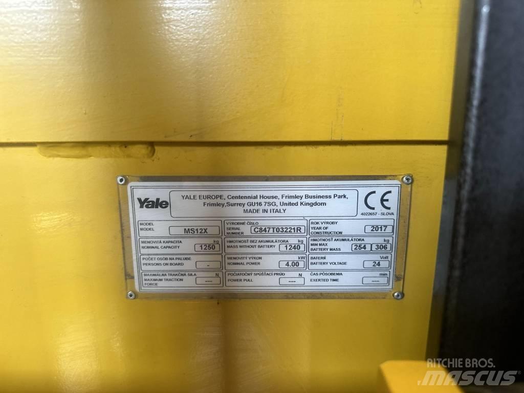 Yale MS12 Ručni električni viličar