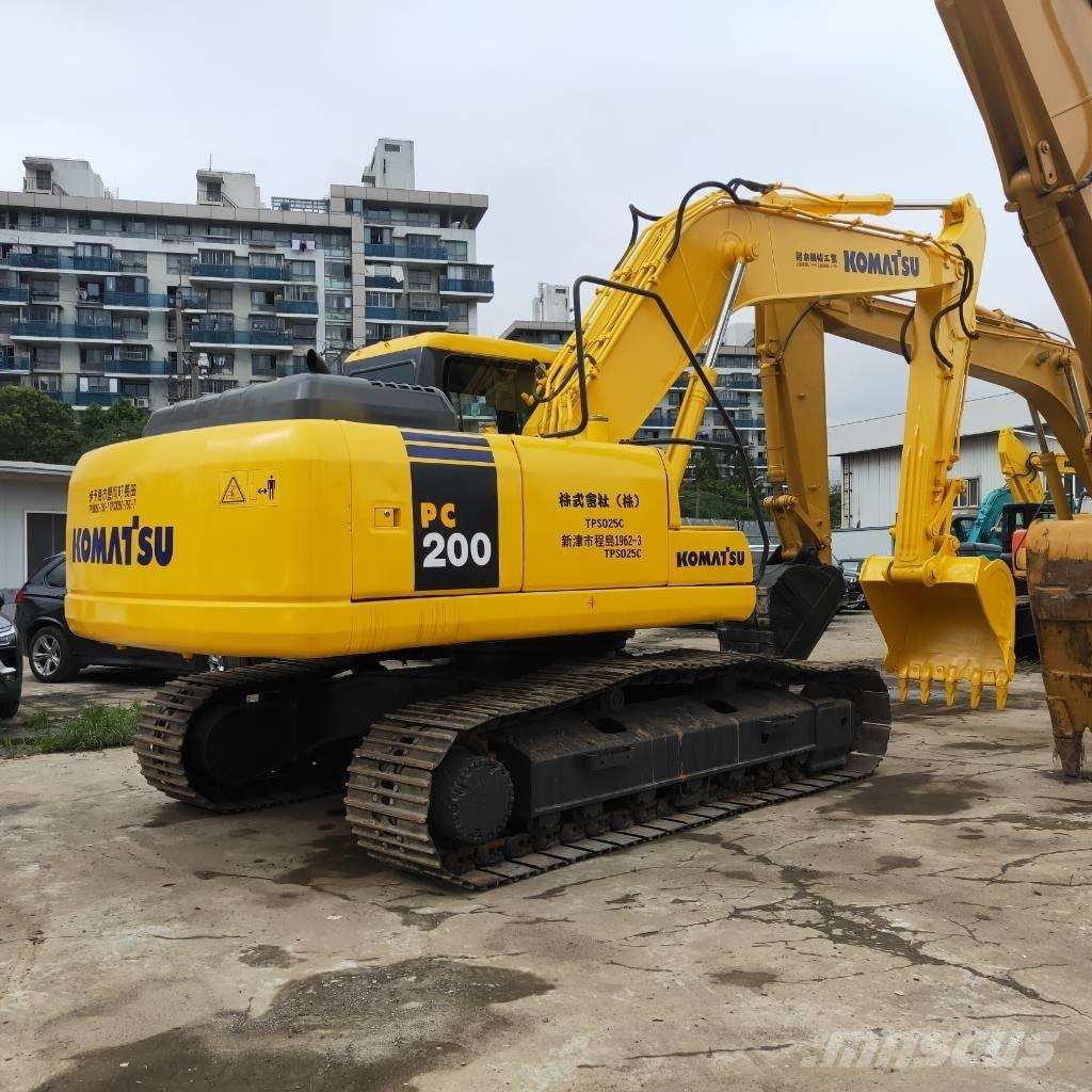Komatsu PC200-7 Bageri gusjeničari
