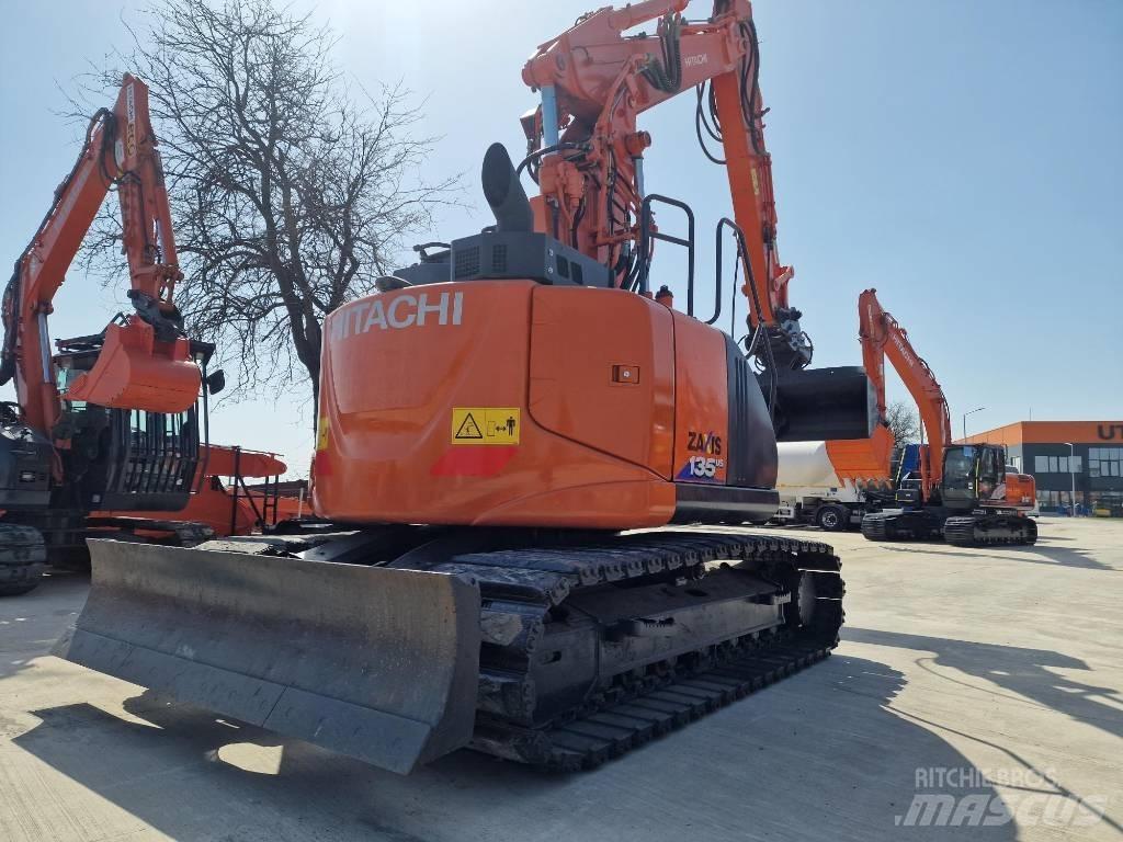 Hitachi ZX135-6 Bageri gusjeničari