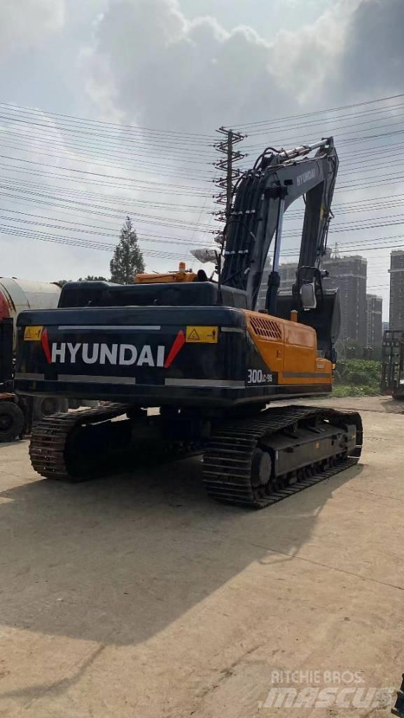Hyundai 30 L-9 A Bageri gusjeničari