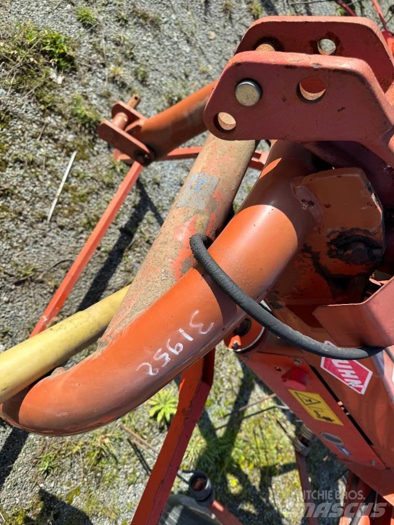 Kuhn GF6301 MH Okretači i sakupljači sijena