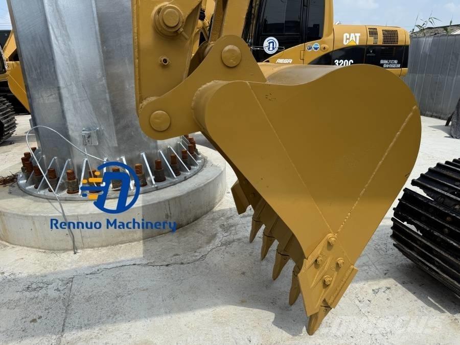 CAT 320B Bageri gusjeničari