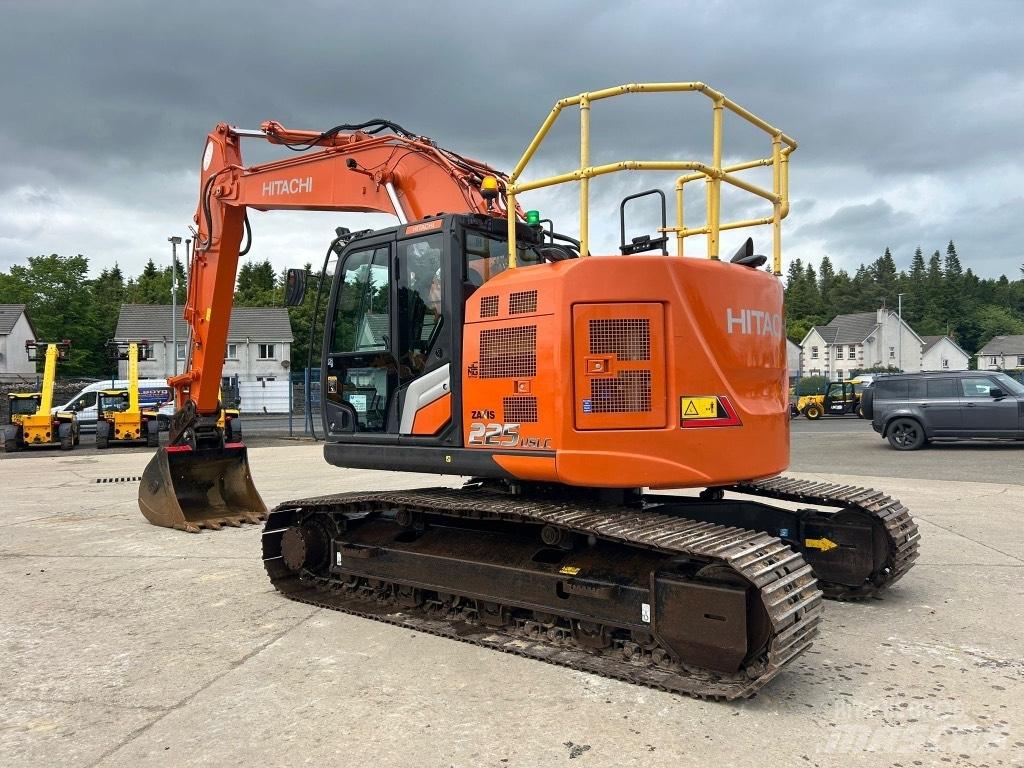 Hitachi ZX225 USLC-7 Bageri gusjeničari