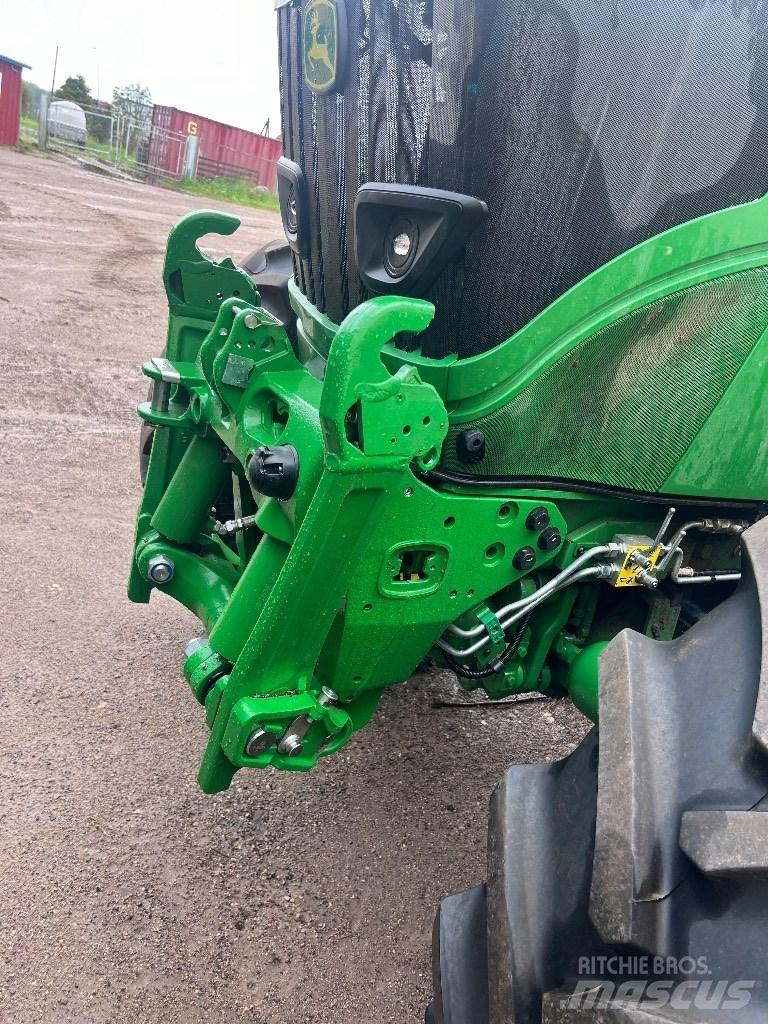 John Deere 6175 M Traktori
