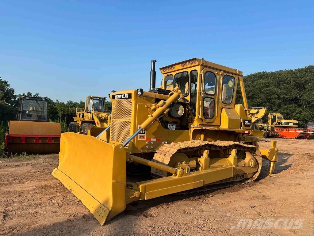 CAT D7G Buldožeri gusjeničari
