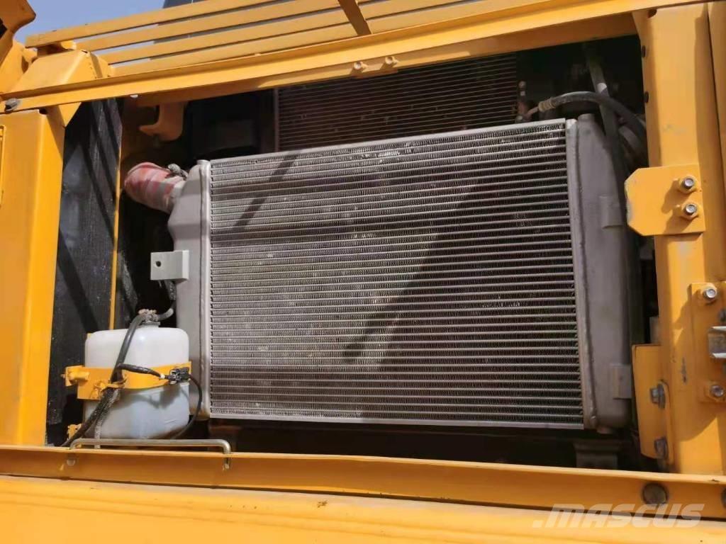 Komatsu PC360-7 Bageri gusjeničari