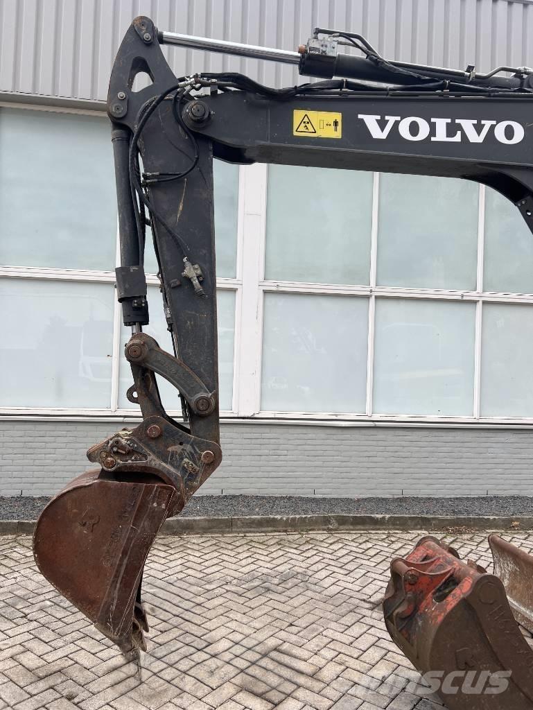 Volvo ECR 88 D    2016 Midi bageri 7t – 12t