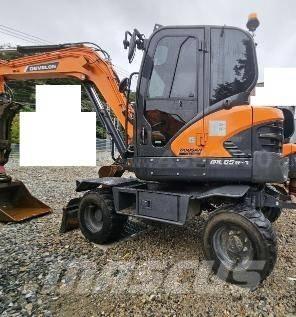 Doosan DX65W Bageri na kotačima