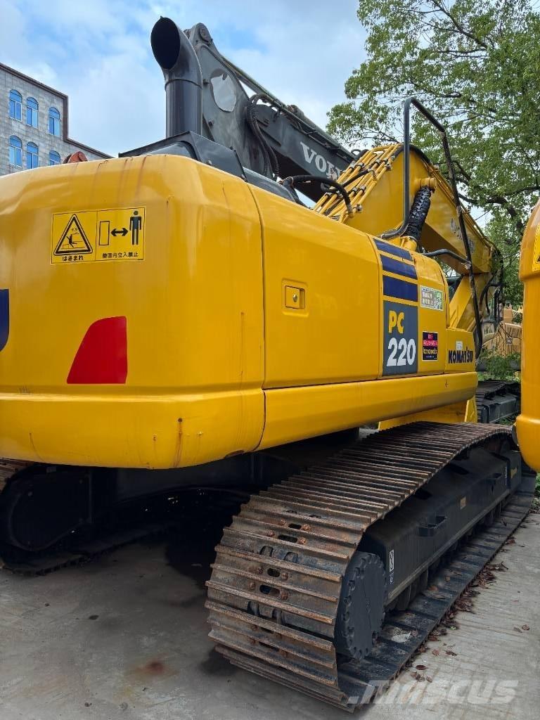 Komatsu PC 220-7 Bageri gusjeničari