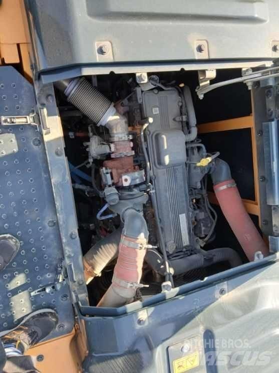 Hyundai HX400 Bageri gusjeničari